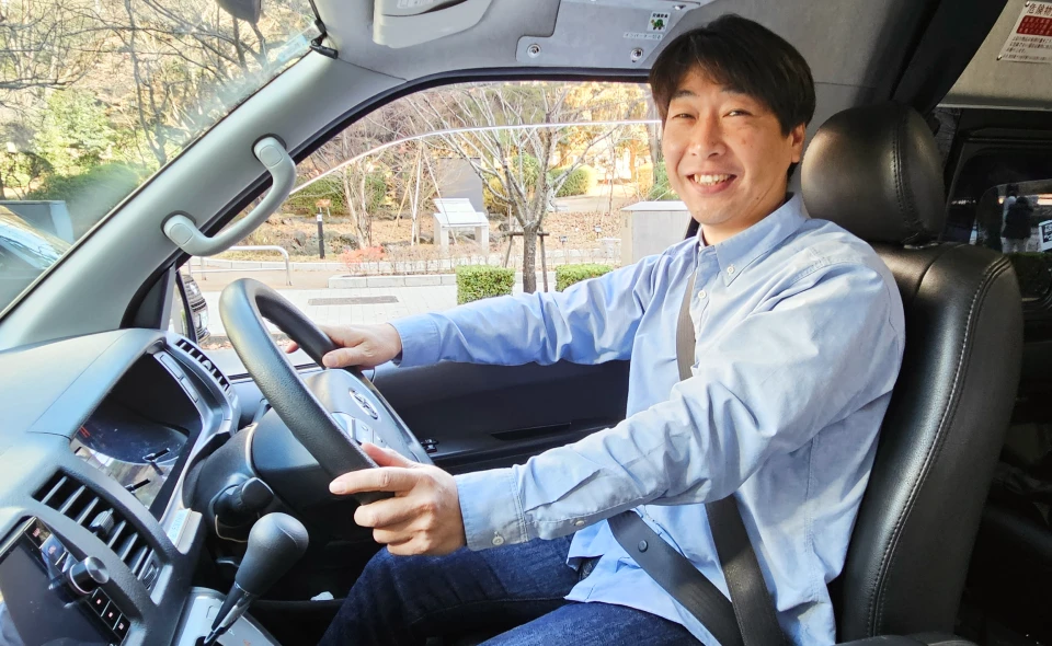バス運転手の画像
