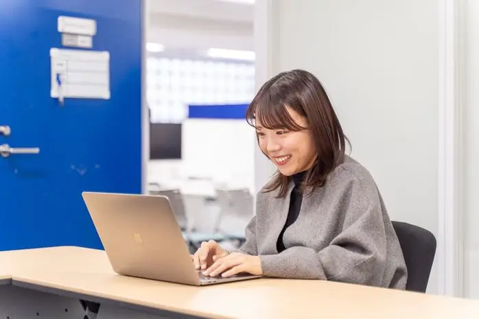 アシスタントプロデューサー